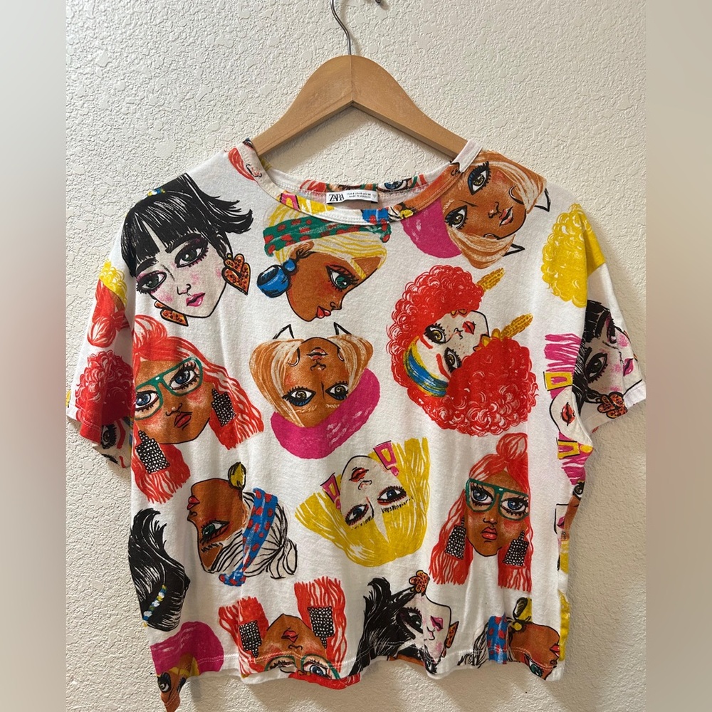 Zara White Tee with Multicolor Illustrated Faces